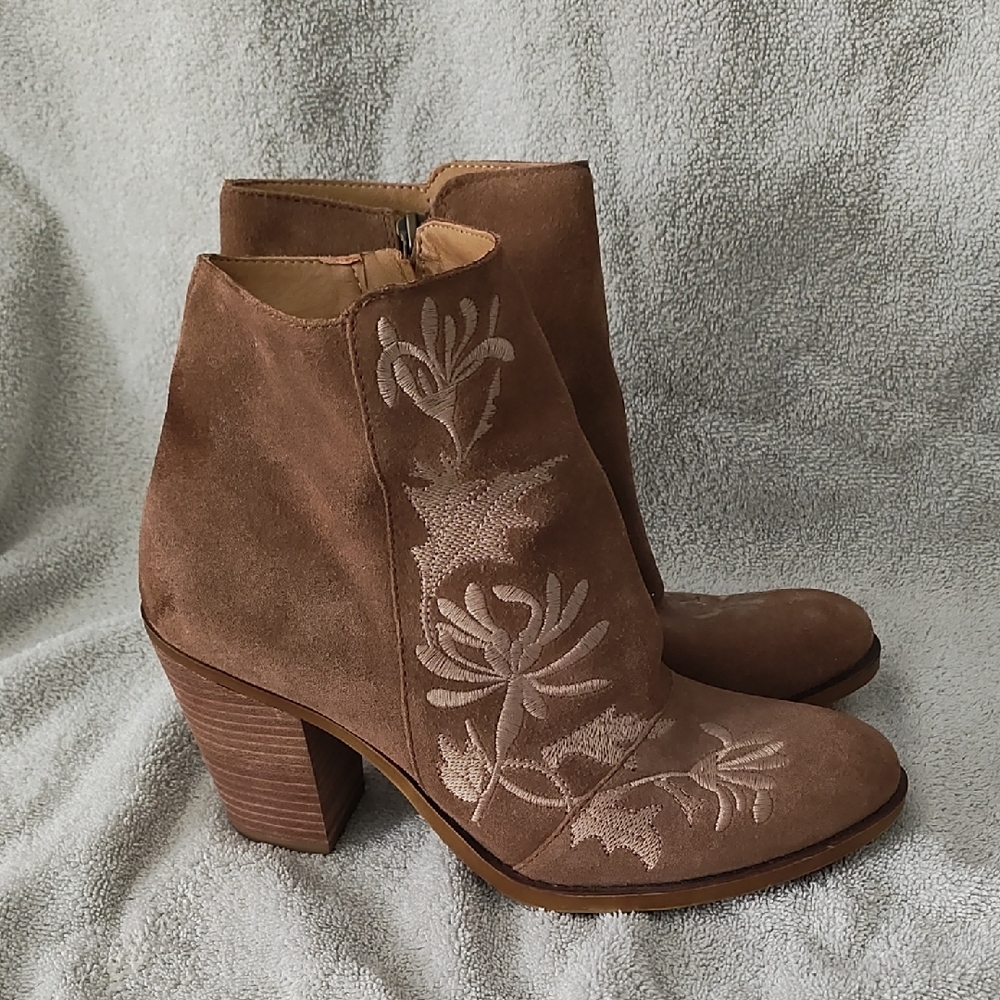 Embroidered Tan Ankle Boots